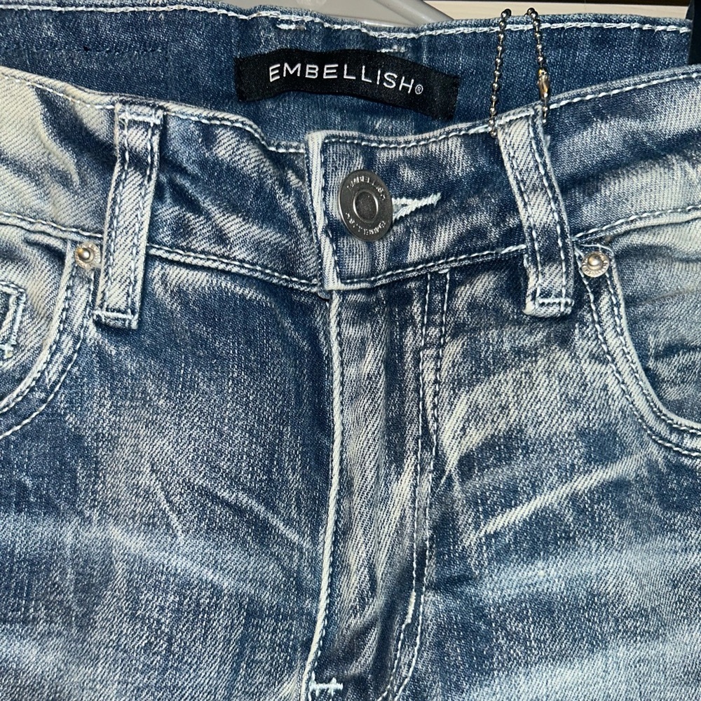 Relaxed Blue Jeans with Distressed Finish
